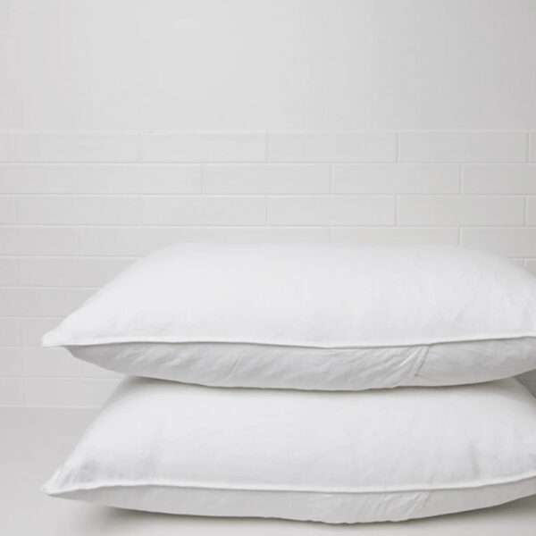 Heels Agency Editor Demi Karan Salt Living Homewares Sheet Set White Pillows