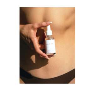 Heels Agency Feature Surf n Body Summer Glow Shimmering Body Oil ed-it.co flaunt.media Founder Demi Karan Tanning Drops